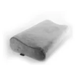 شكل مخدة كونتور كبيرة ميموري فوم فى كفر رمادى Image of the large contour memory foam pillow in a gray cover.