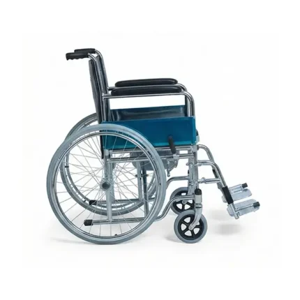 كرسي متحرك مع حمام وعجل خلفي كبير Wheelchair with Commode & Large Rear Wheels